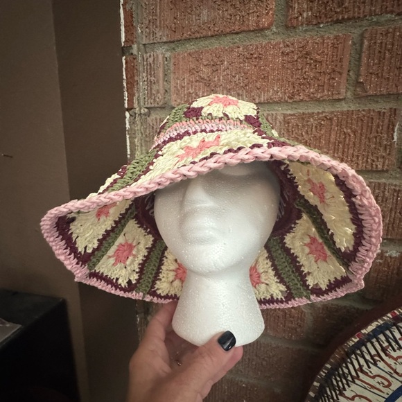 NEW unique Crochet Sun Hat - Pink, Green, Cream
With comfort strap inside🩷🤍💚 - Picture 1 of 6